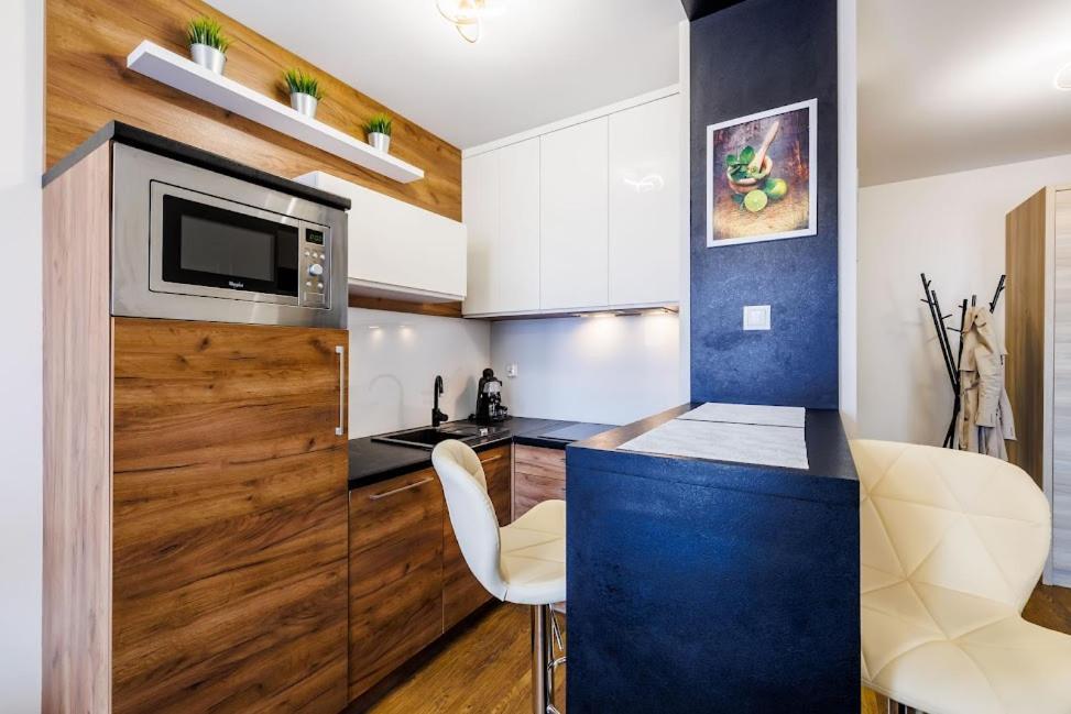Downtown Sinatra Air-conditioned Apartment